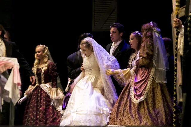 Wedding Dancers
