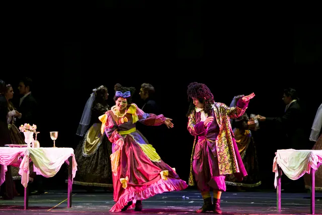 Wedding Dancers