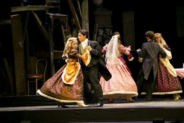 Wedding Dancers
